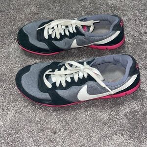 Ladies Nike Sneakers